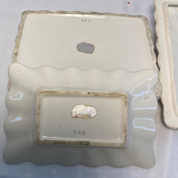 Vintage Lefton Pink Ceramic Lidded Trinket Dish 1940's With Ring Tray Inside. - Picture 7 of 11